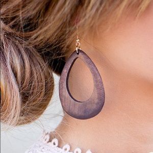 ✨ MAKE OFFER ✨ BOHO WOODEN TEARDROP EARRINGS